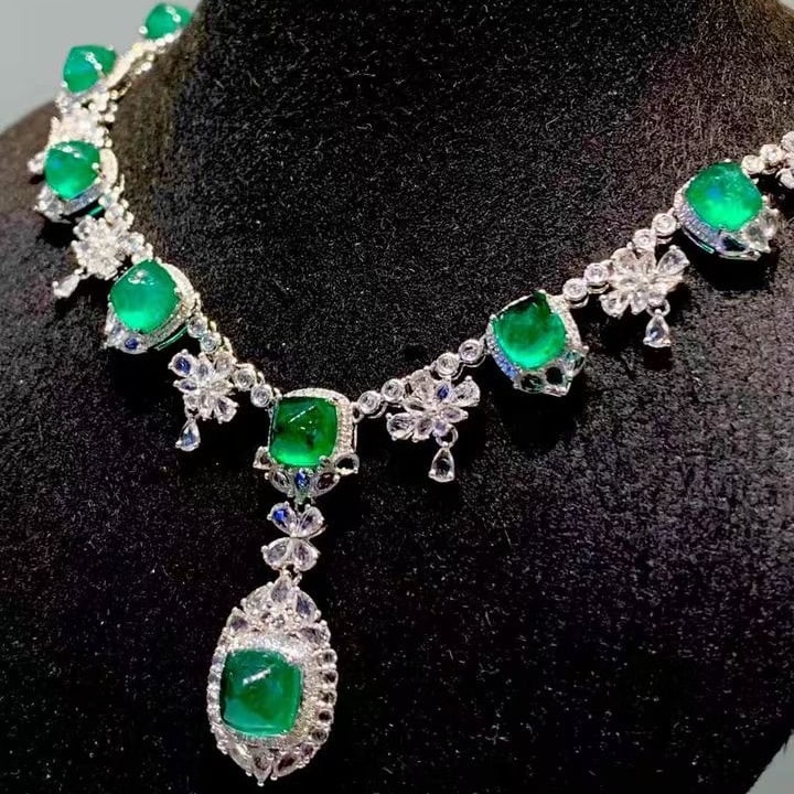 14k Gold 12 Ct Natural Emerald & Diamond & Sapphire Necklace - 5