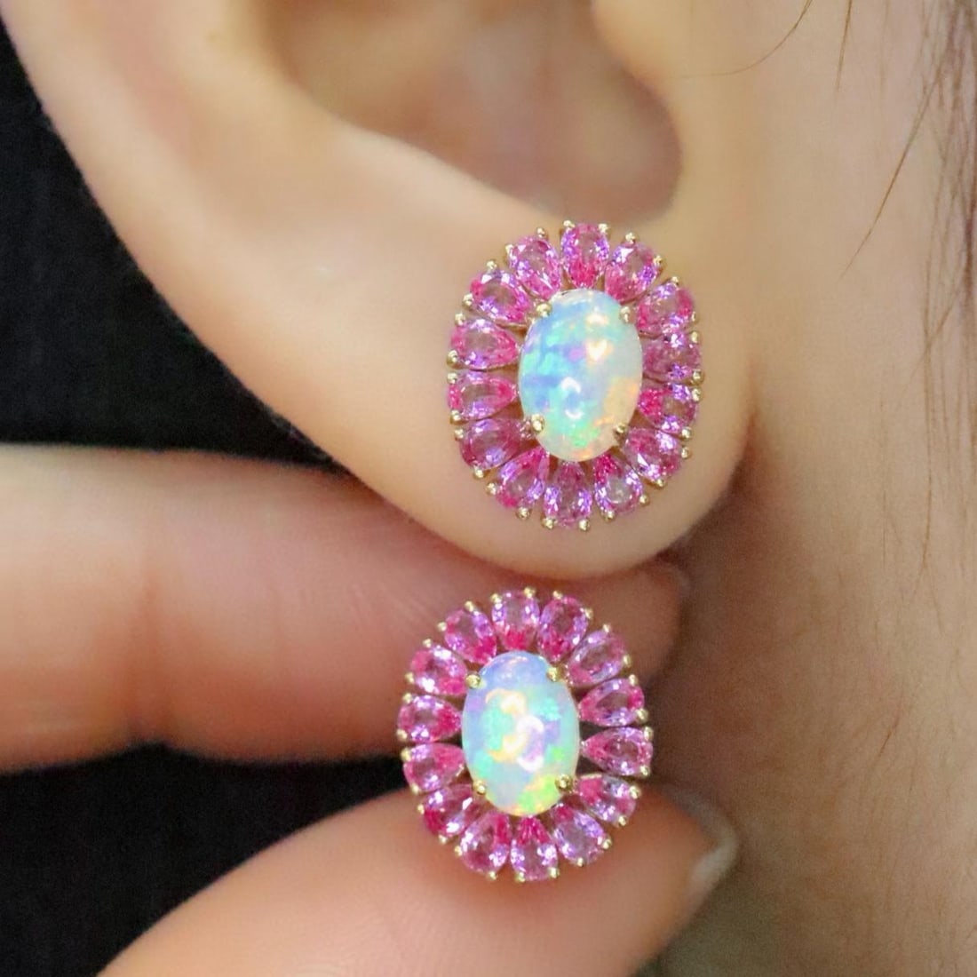 14k Gold 2.89 Ctw Natural Opal & Sapphire Earrings: Ref:231145041 // gold content:14k gold // main gemstone:opal // shape:oval // carat weight:0. 85ct // color:color // treatment:natural // // adjacent gemstone 2 : sapphire // number of stones:30 //