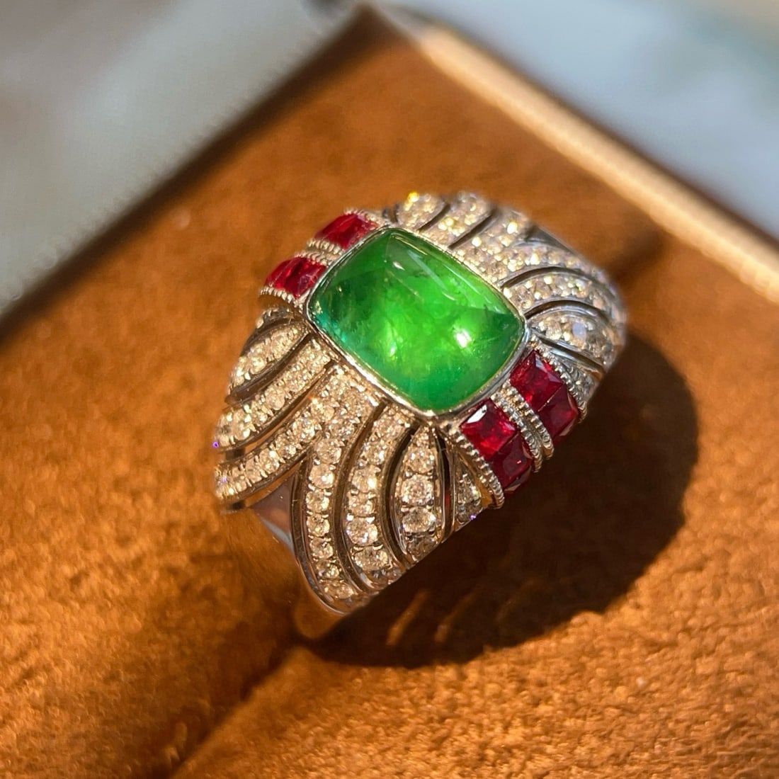 14k Gold 2.56 Ctw Natural Emerald & Diamond Ring - 4