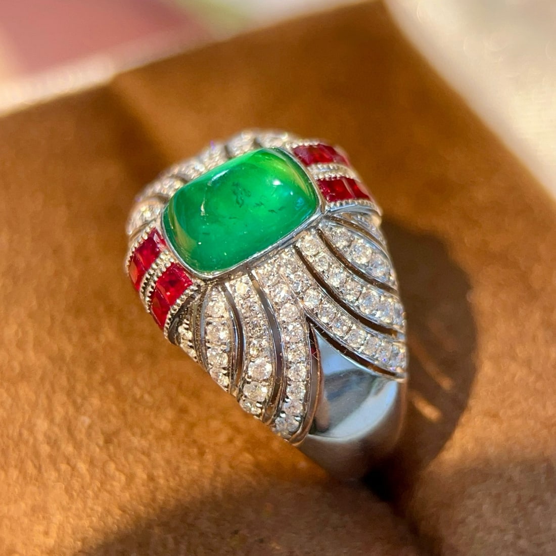 14k Gold 2.56 Ctw Natural Emerald & Diamond Ring - 5