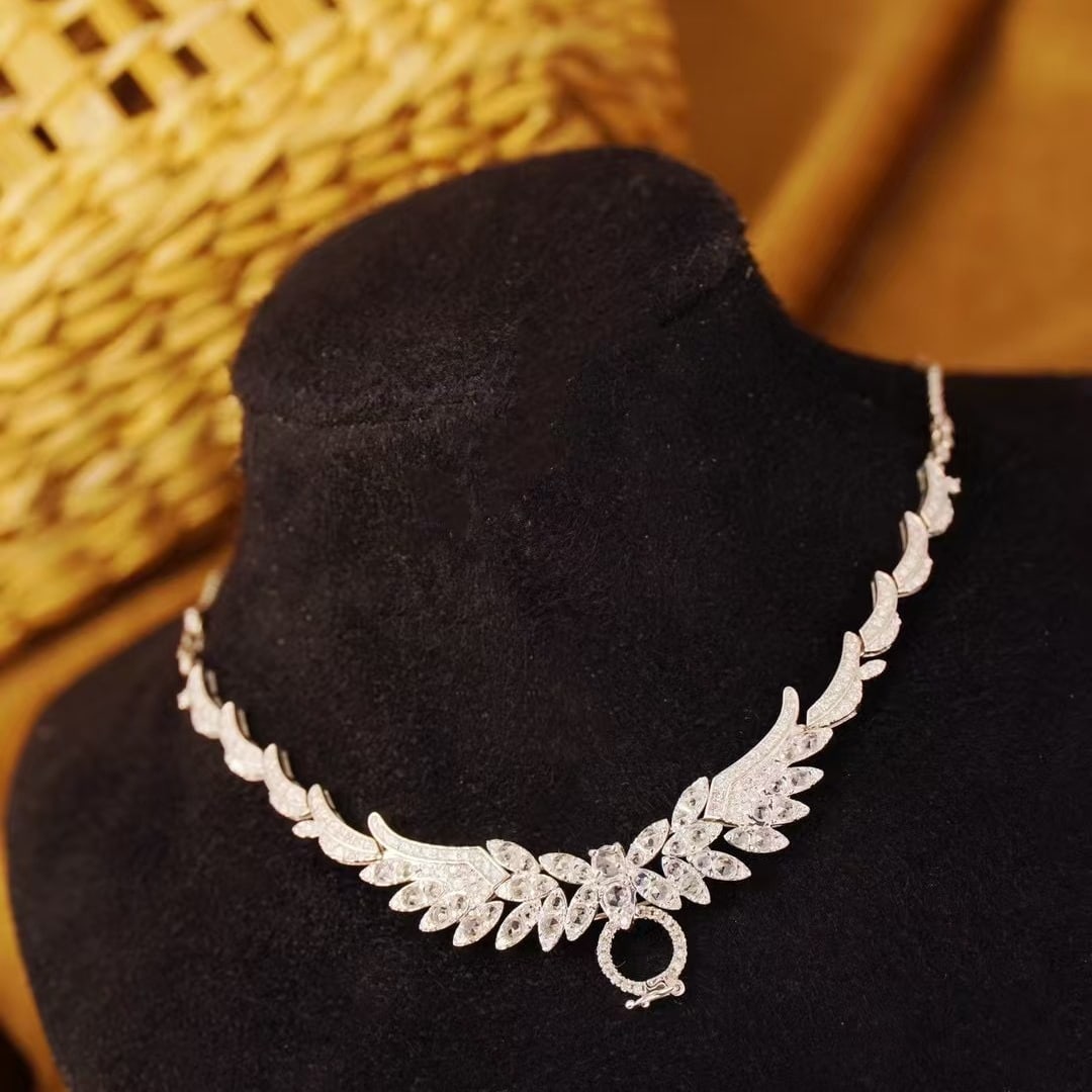 14k Gold 2.18 Ctw Natural Sapphire & Diamond Necklace: Ref:231145095 // gold content:14k gold // main gemstone:sapphire // shape:round // carat weight:1. 18ct // color:white // treatment:natural // cut grade:g // // adjacent gemstone 2 : diamond //