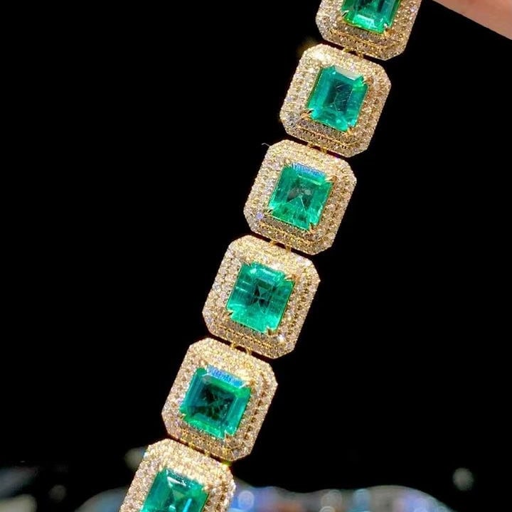 14k Gold 11 Ct Natural Emerald & Diamond Bracelet - 5