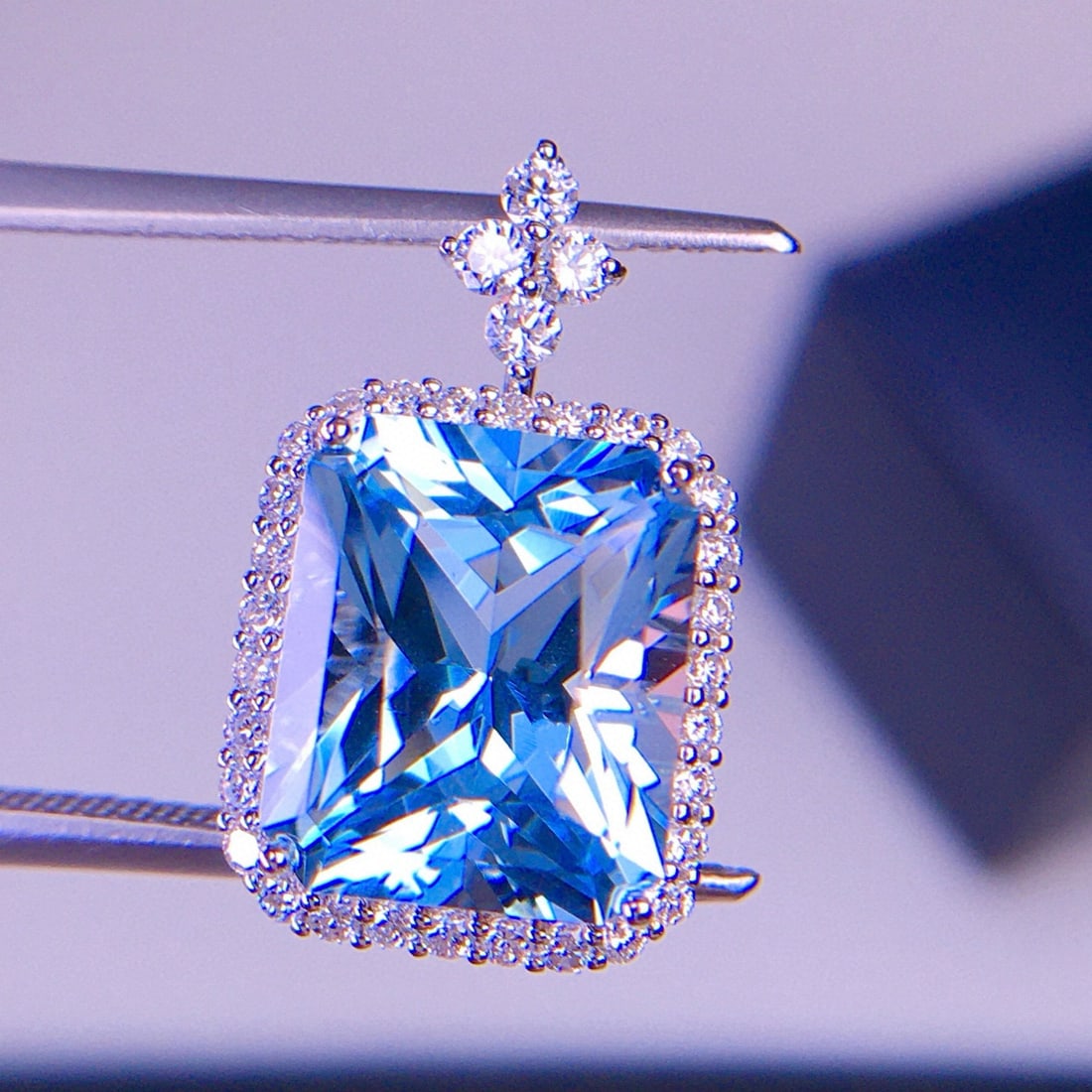 14k Gold 4.5 Ct Natural Aquamarine & Diamond Pendant( Without Chain ) - 4