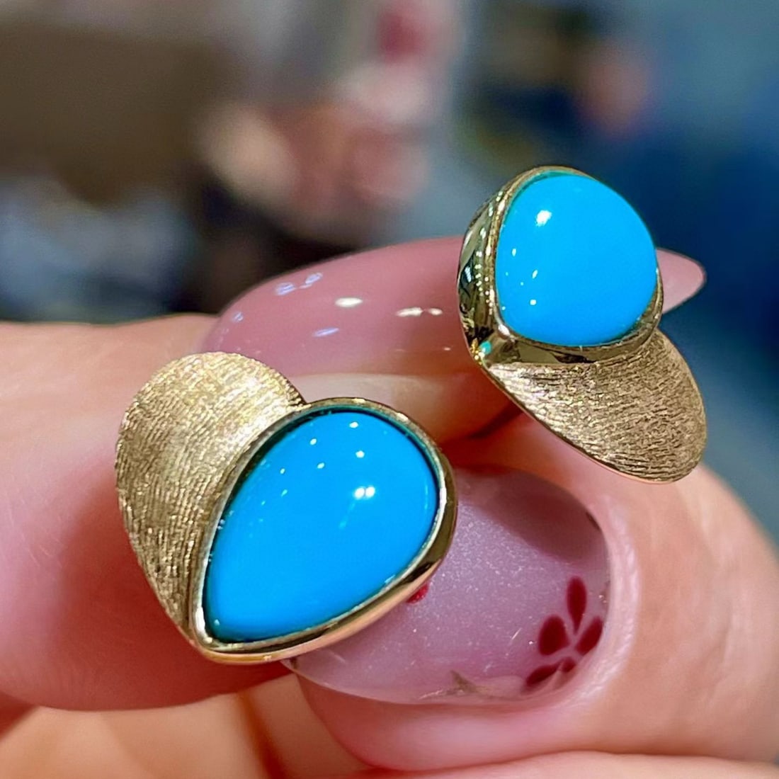 14k Gold 2.69 Ct Natural Blue Turquoise Earrings - 3
