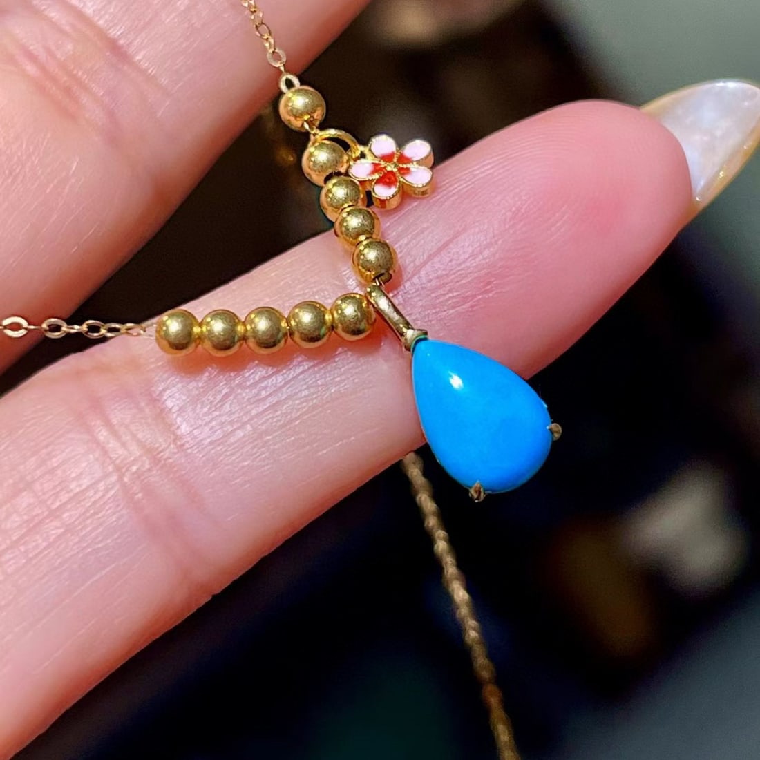14k Gold 1.31 Ct Natural Blue Turquoise Necklace - 2