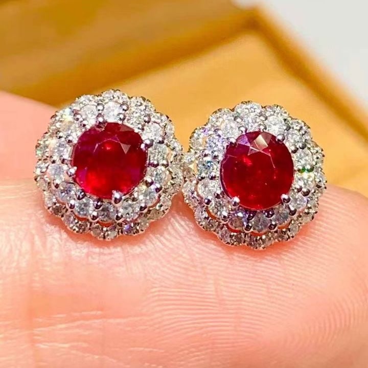 14k Gold 1.1 Ct Natural Ruby & Diamond Earrings: Ref:231145219 // gold content:14k gold // main gemstone:ruby // shape:oval // carat weight:1. 1ct // color:red // treatment:natural // // adjacent gemstone 2 : diamond // shape:round // clarity grade: