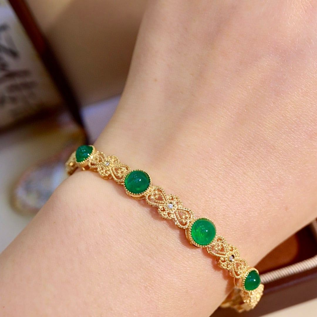 14k Gold 8.24 Ctw Natural Emerald & Diamond Bangle - 4