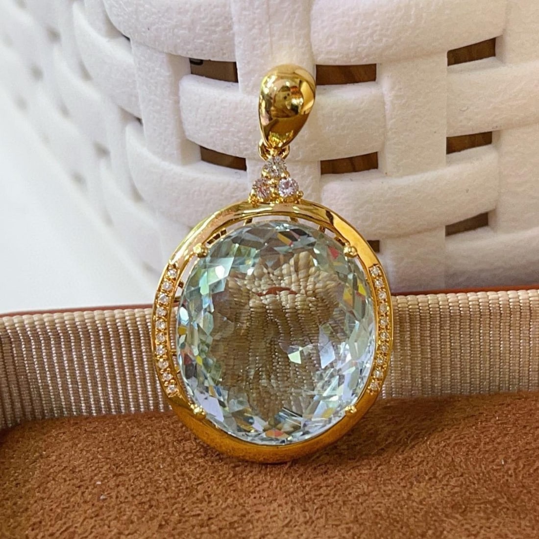 14k Gold 15.05 Ct Natural Aquamarine & Diamond & Sapphire Pendant( Without Chain ) - 4