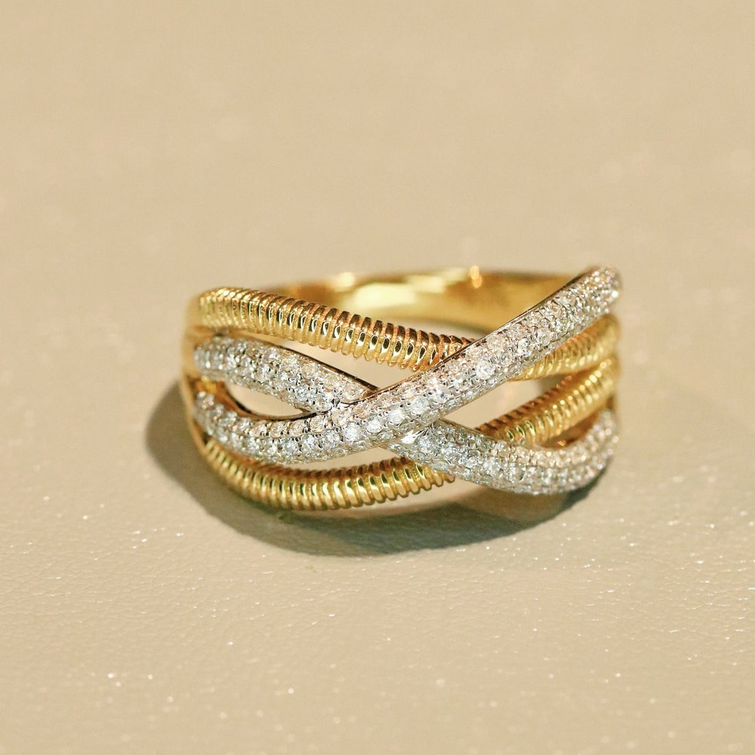 14k Gold 0.4 Ct Natural H Diamond Ring (1 of 4)