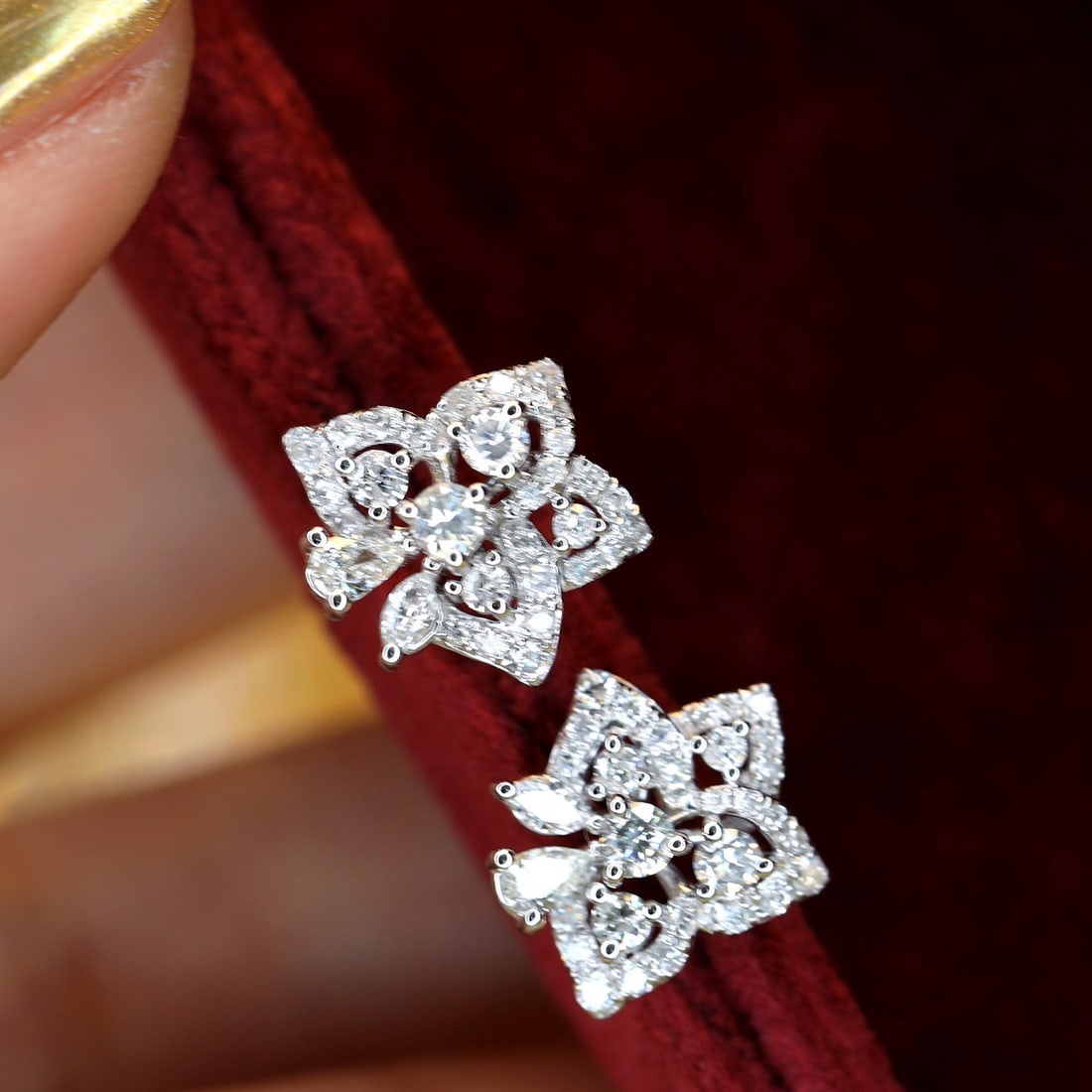 14k Gold 0.7 Ct Natural H Diamond Earrings - 5