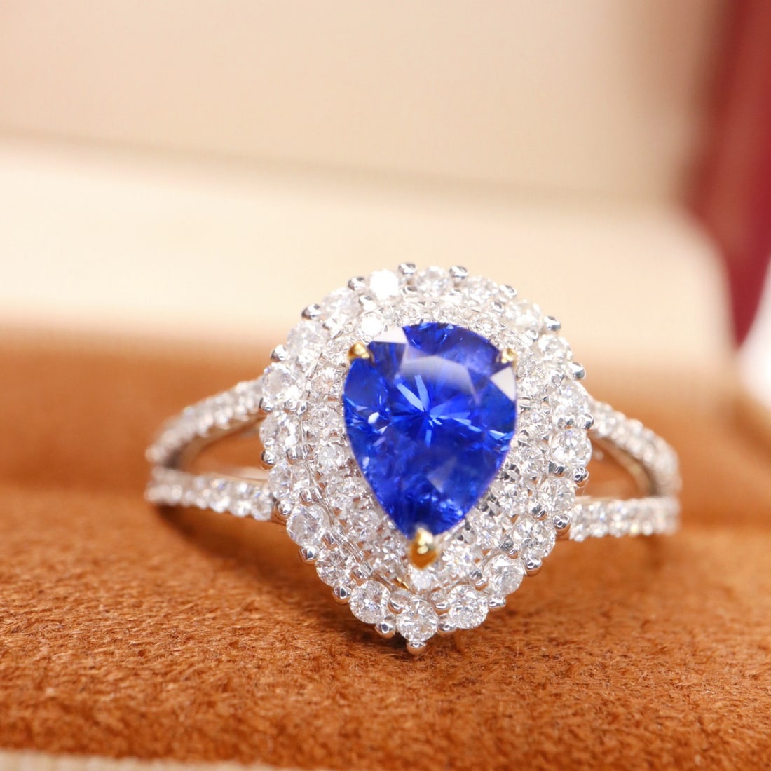 14k Gold 1.55 Ctw Natural Sapphire & Diamond Ring - 2