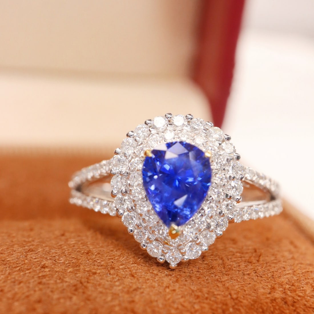 14k Gold 1.55 Ctw Natural Sapphire & Diamond Ring - 3