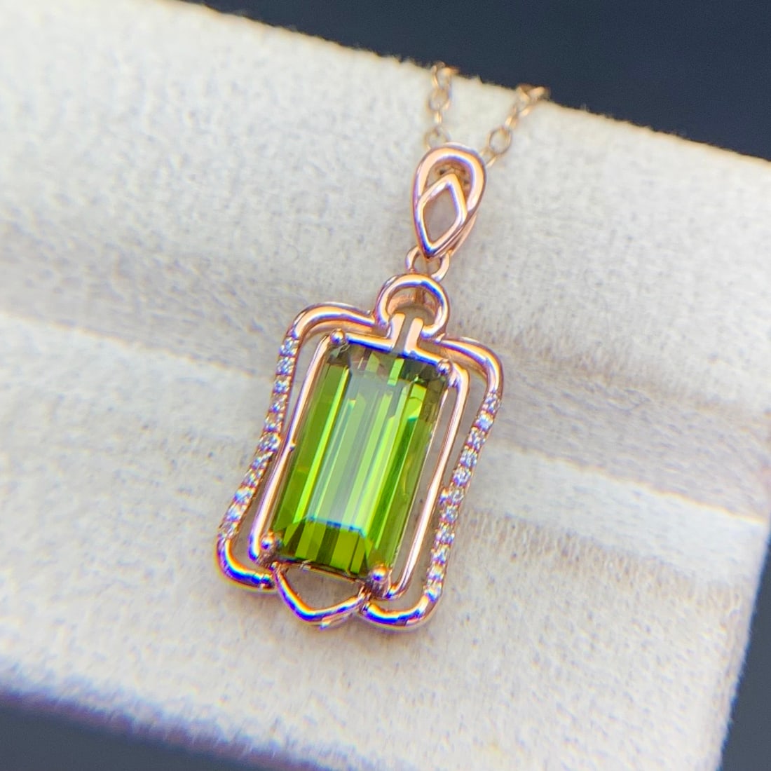 14k Gold 2.6 Ct Natural Tourmaline & Diamond Pendant( Without Chain ) - 4