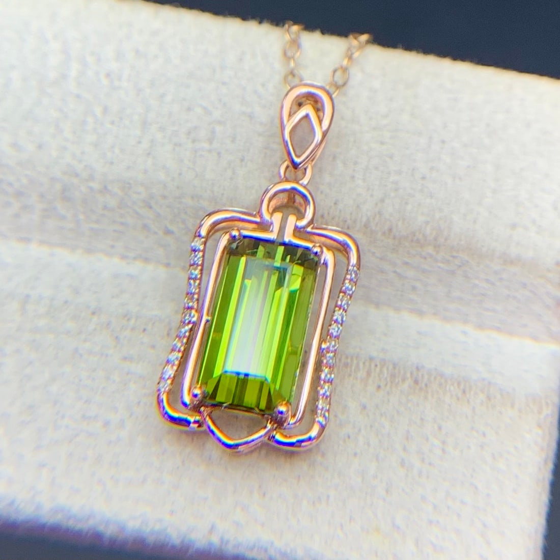 14k Gold 2.6 Ct Natural Tourmaline & Diamond Pendant( Without Chain ) - 6