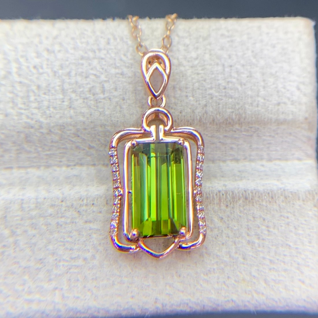 14k Gold 2.6 Ct Natural Tourmaline & Diamond Pendant( Without Chain ) - 7