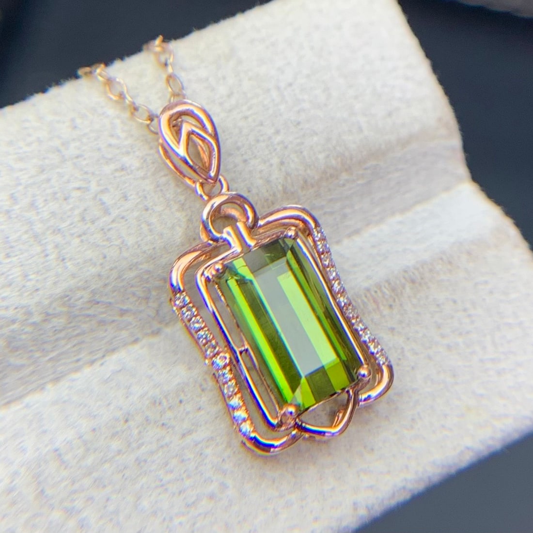 14k Gold 2.6 Ct Natural Tourmaline & Diamond Pendant( Without Chain ) - 9