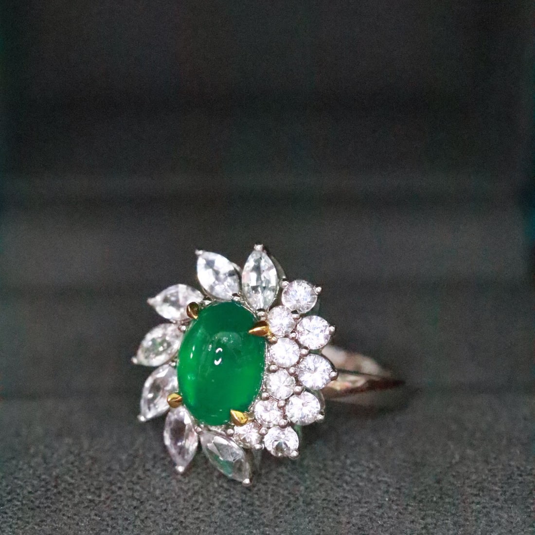 14k Gold 1.71 Ct Natural Emerald & Sapphire Ring - 3