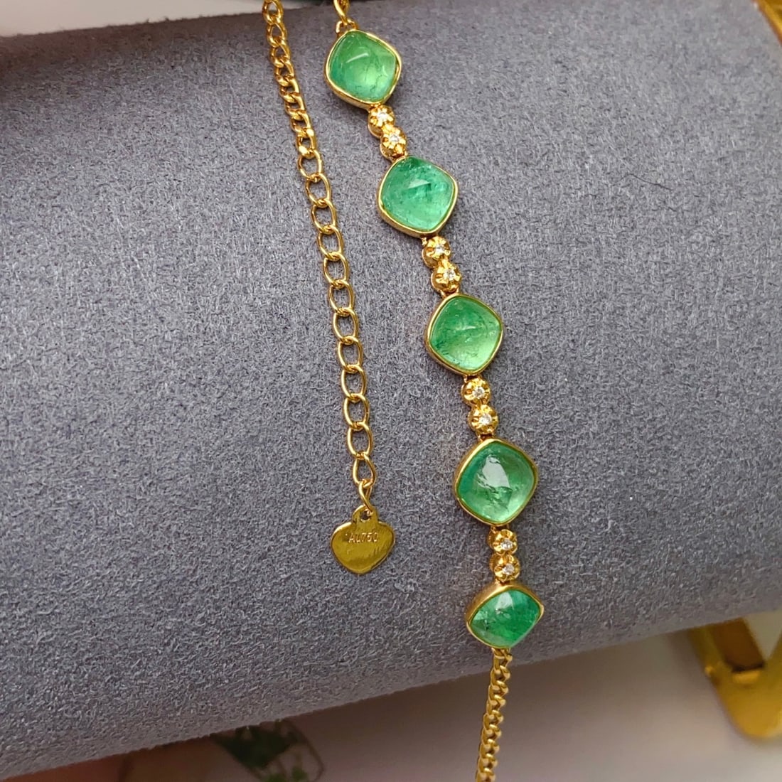 14k Gold 3.80 Ct Natural Emerald & Diamond Bracelet - 3