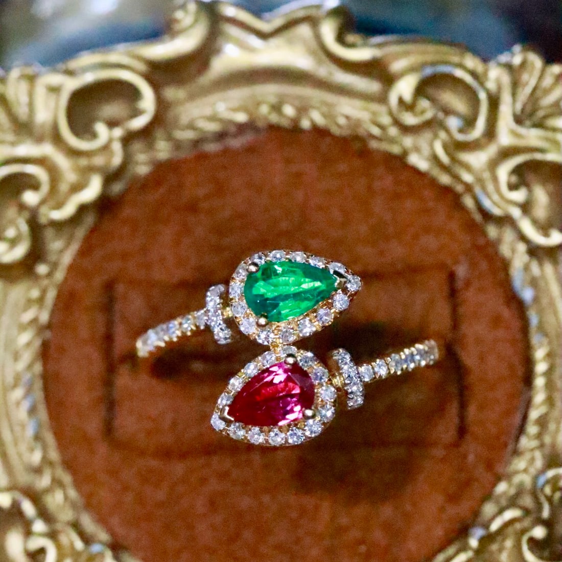 14k Gold 0.54 Ctw Natural Ruby & Emerald & Toi Et Moi Ring: Ref:231146089 // gold content:14k gold // ring size:7. 25us // // main gemstone:ruby // shape:pear // carat weight:0. 32ct // color:red // treatment:natural // // adjacent gemstone 2 : emerald //