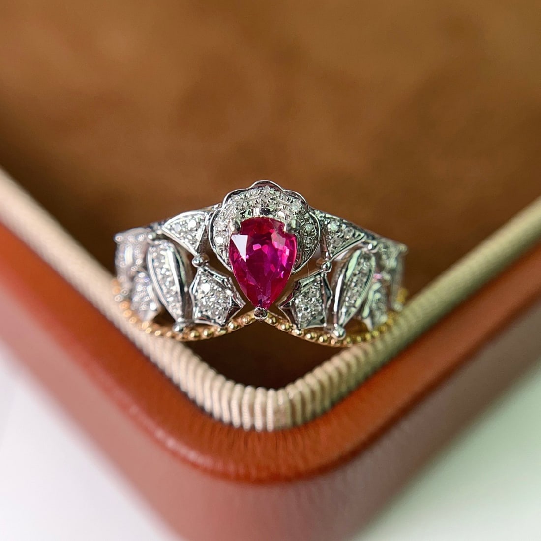 14k Gold 1.00 Ct Natural Ruby & Diamond Ring - 4