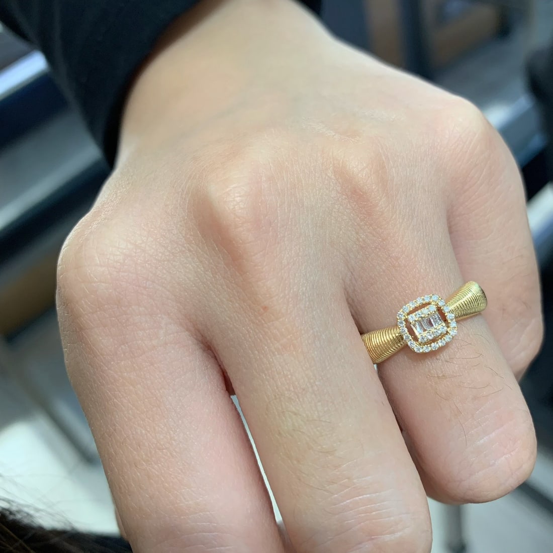 14k Gold 0.32 Ct Natural H Diamond Ring - 3