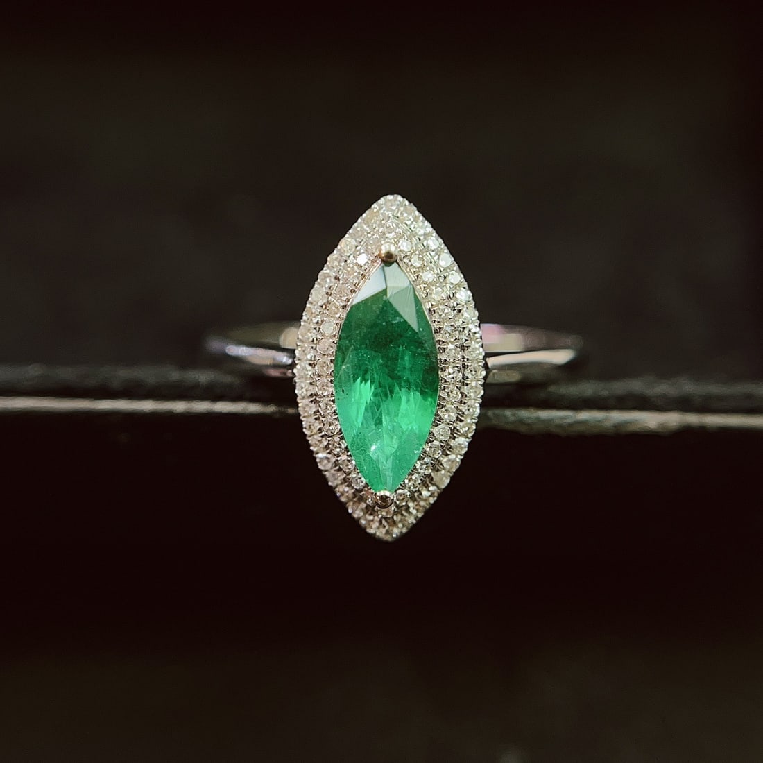 14k Gold 1.00 Ct Natural Emerald & Diamond Ring - 4