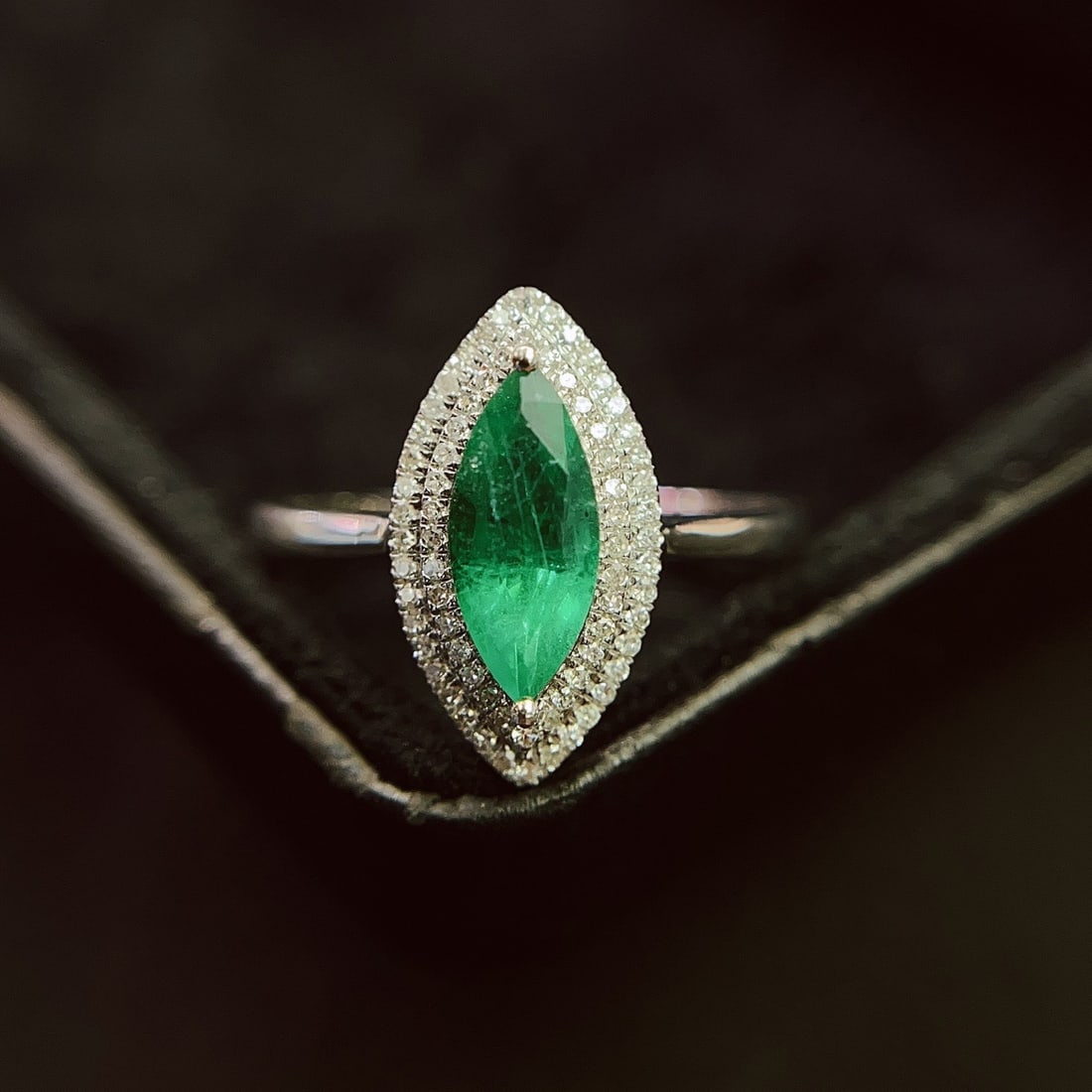 14k Gold 1.00 Ct Natural Emerald & Diamond Ring - 5