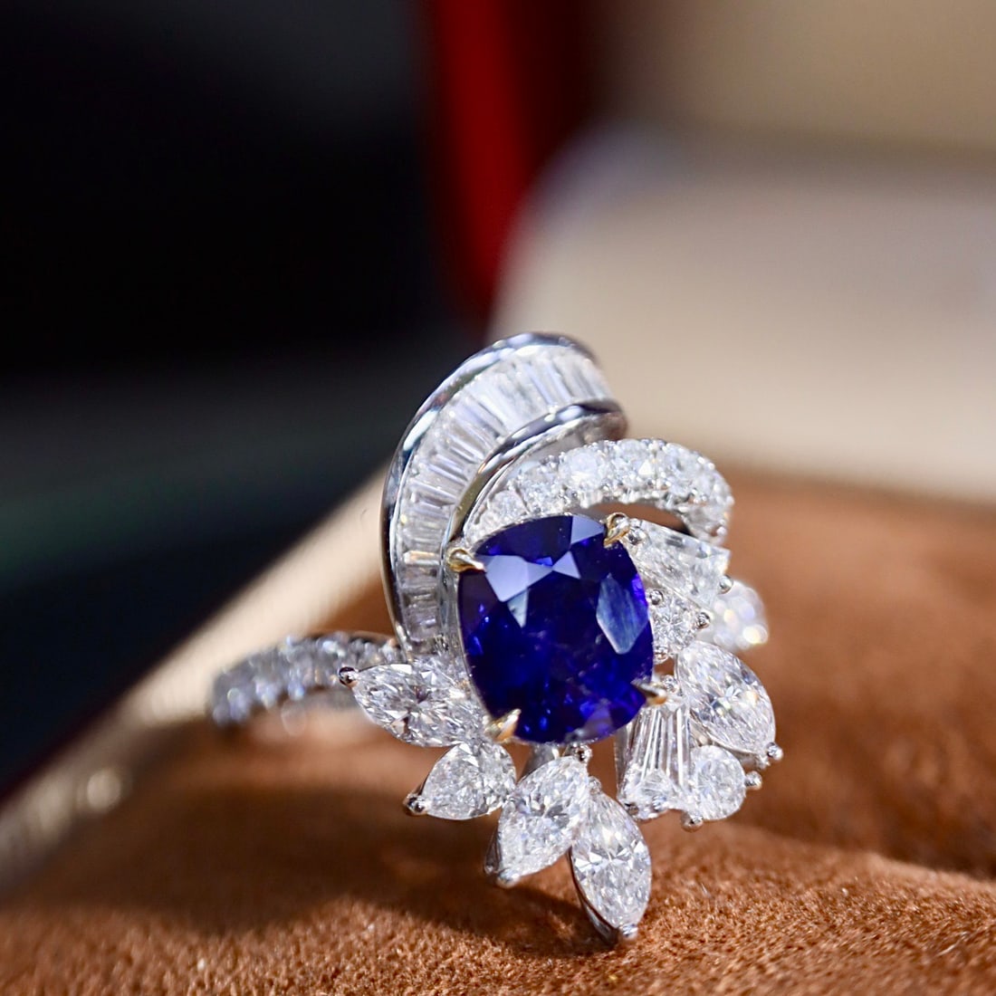 14k Gold 2.60 Ctw Natural Sapphire & Diamond Ring - 2