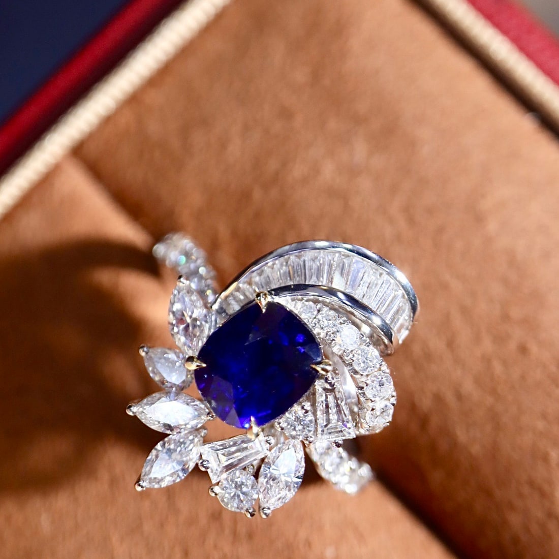14k Gold 2.60 Ctw Natural Sapphire & Diamond Ring - 5