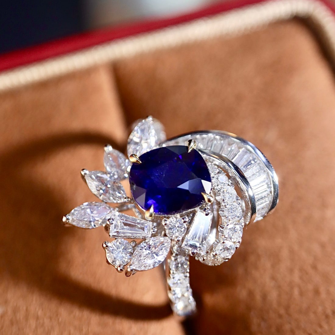 14k Gold 2.60 Ctw Natural Sapphire & Diamond Ring - 6