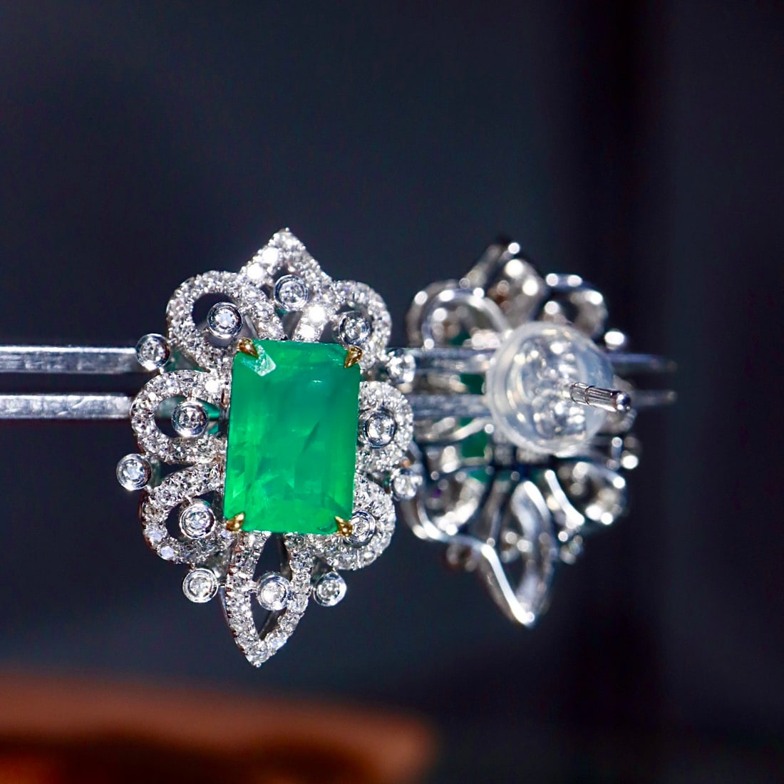 14k Gold 2.45 Ctw Natural Emerald & Diamond Earrings - 6