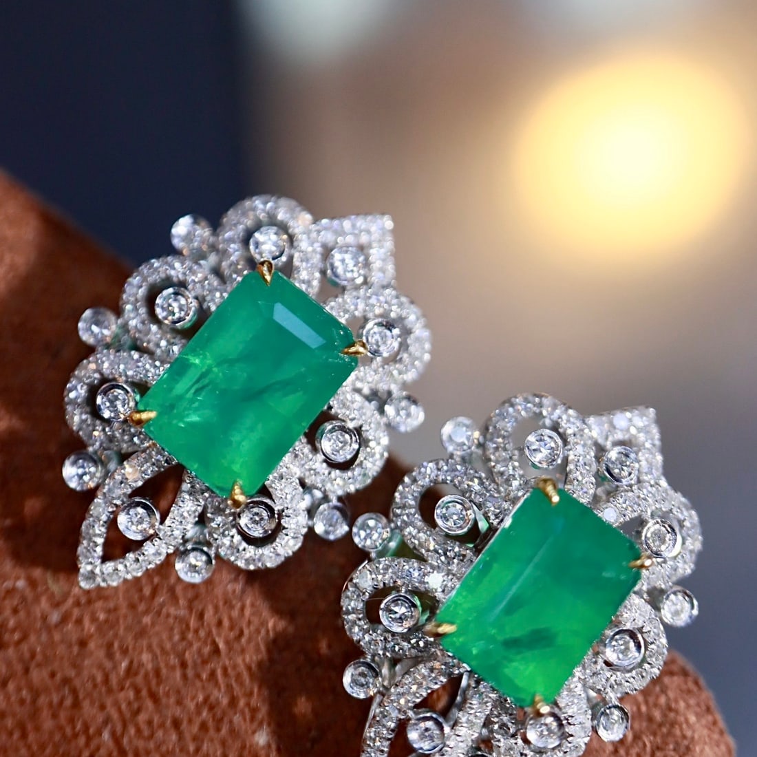 14k Gold 2.45 Ctw Natural Emerald & Diamond Earrings - 8