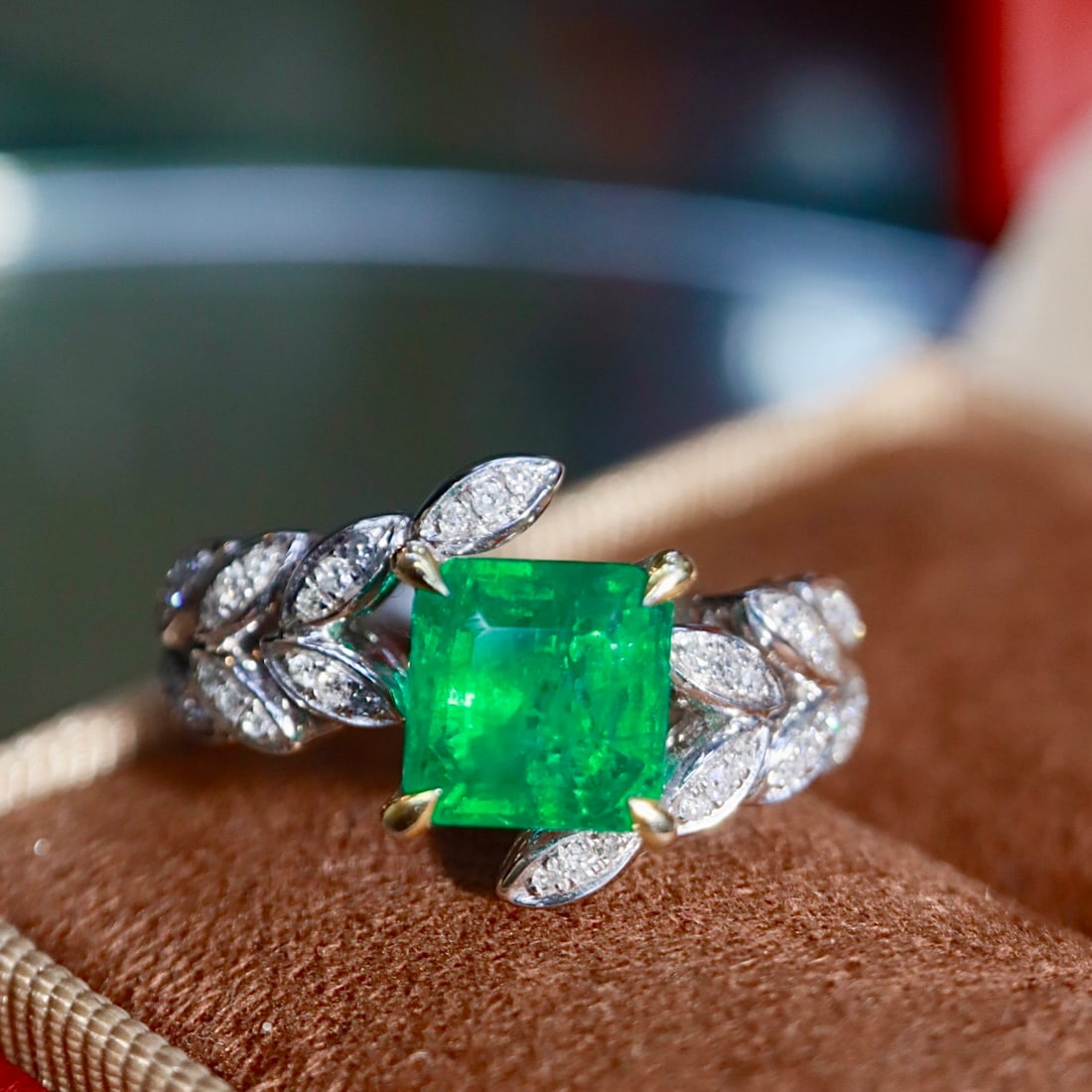 14k Gold 2.13 Ctw Natural Emerald & Diamond Ring - 5