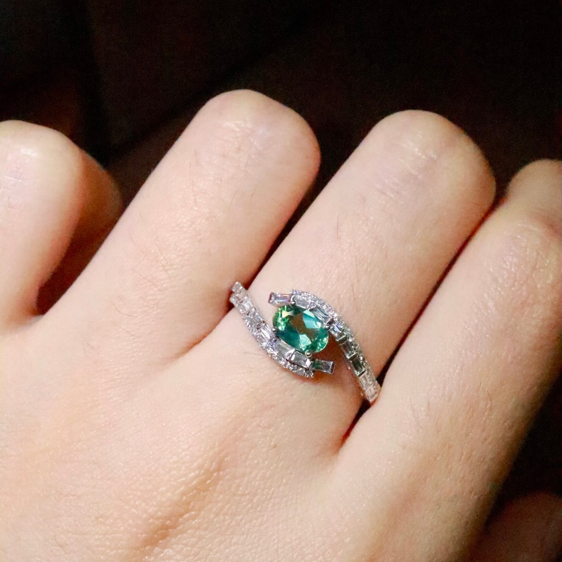 14k Gold 0.70 Ctw Natural Paraiba Tourmaline & Diamond Ring - 5