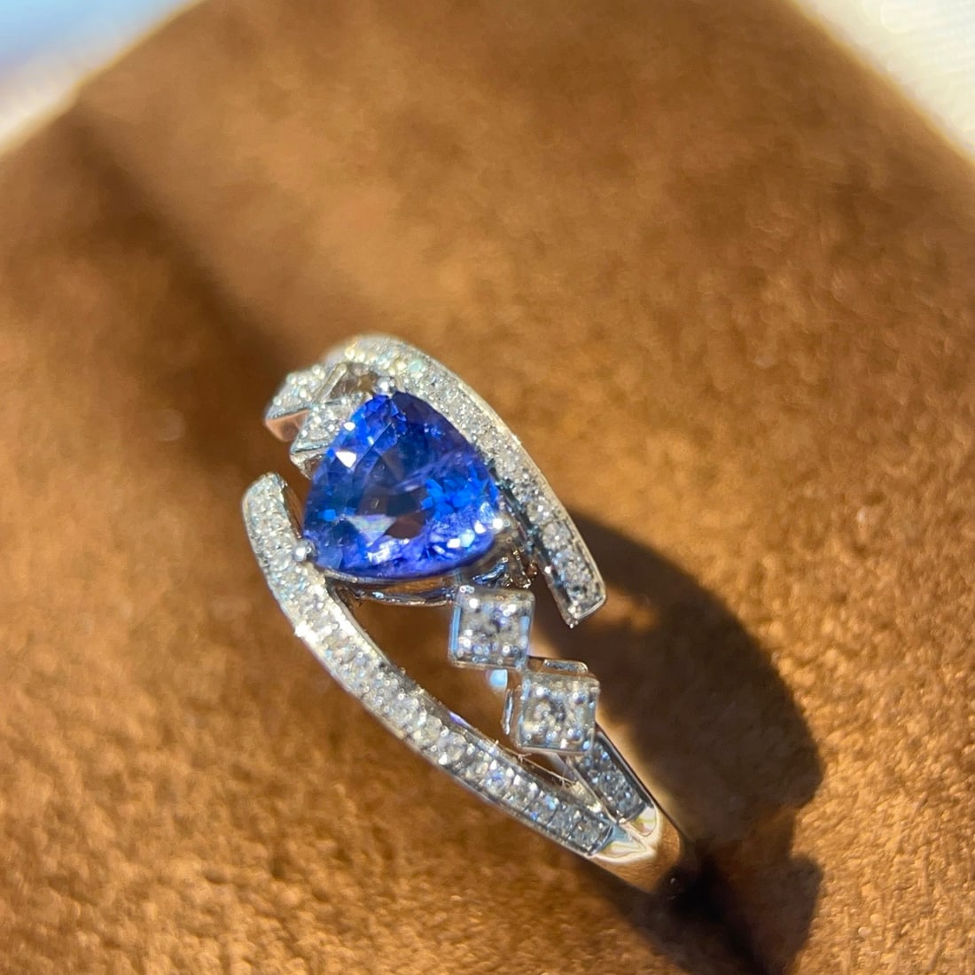 14k Gold 1.14 Ctw Natural Sapphire & Diamond Ring - 4