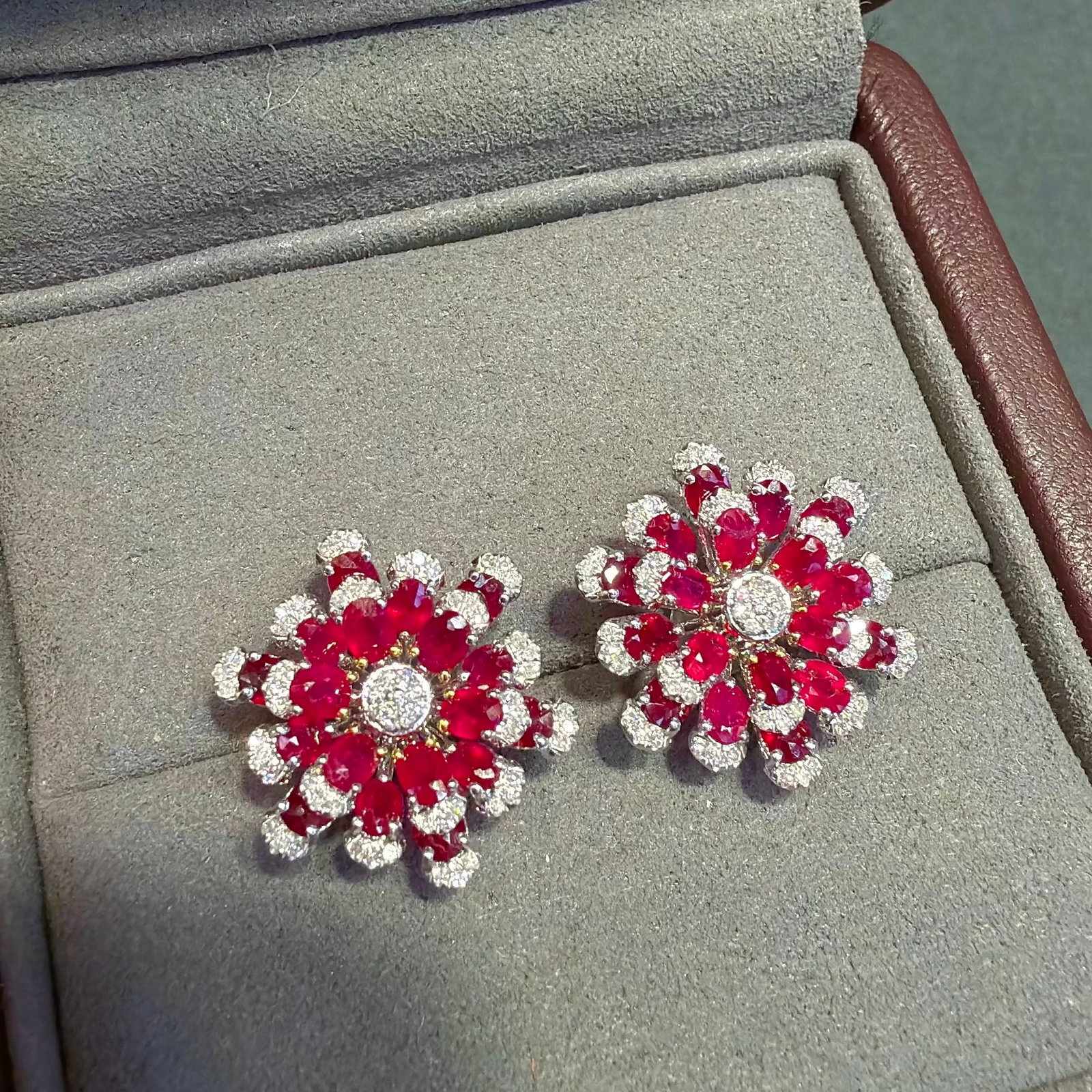 14k Gold 3.43 Ctw Natural Ruby & Diamond Earrings: Ref:231146148 // gold content:14k gold // main gemstone:ruby // shape:oval // carat weight:3. 06ct // color:red // treatment:natural // // adjacent gemstone 2 : diamond // shape:round // carat weight: