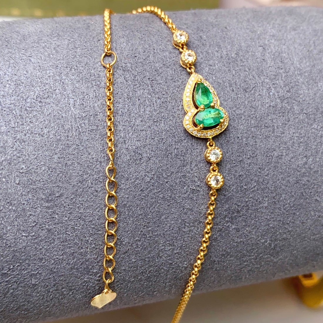 14k Gold 0.80 Ct Natural Emerald & Diamond & Sapphire Bracelet - 4
