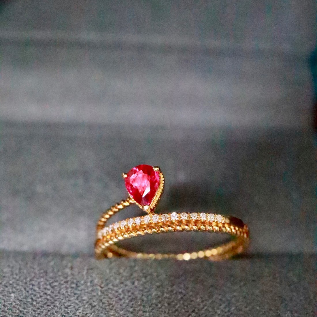14k Gold 0.56 Ctw Natural Ruby & Diamond Ring - 2
