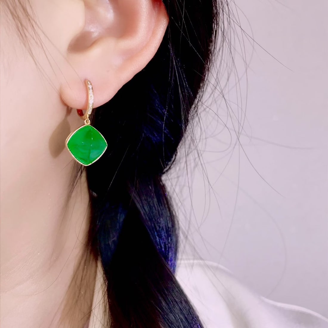 14k Gold 6 Ct Natural Emerald & Diamond Earrings - 4