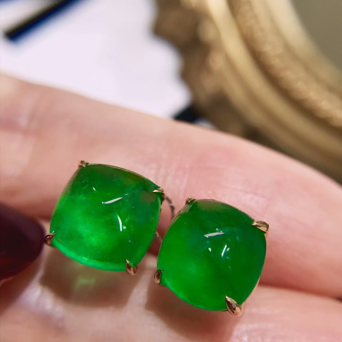 14k Gold 6.4 Ct Natural Emerald Earrings - 2