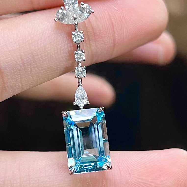 14k Gold 8.43 Ctw Natural Aquamarine & Diamond Earrings - 2