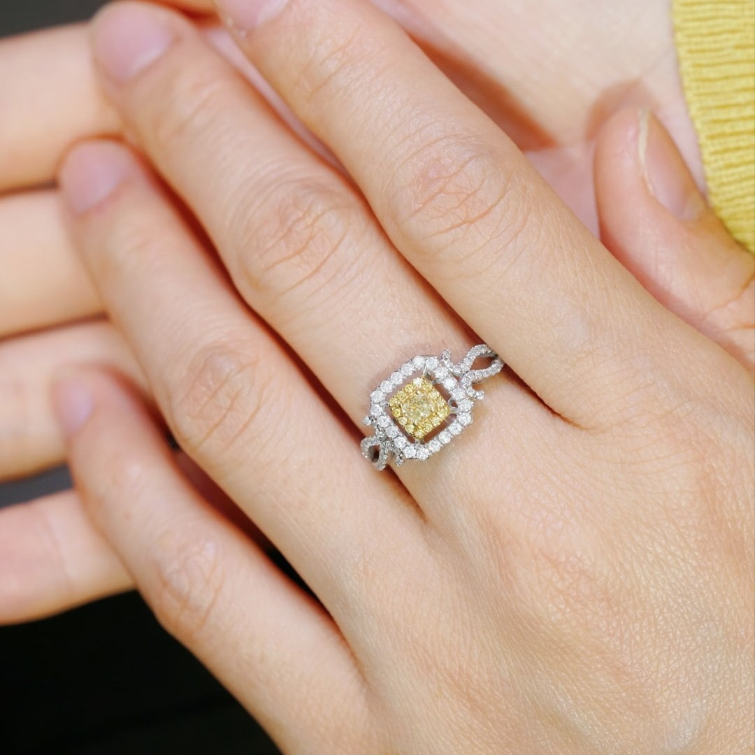14k Gold 0.68 Ctw Natural Yellow Diamond & Diamond Ring - 5