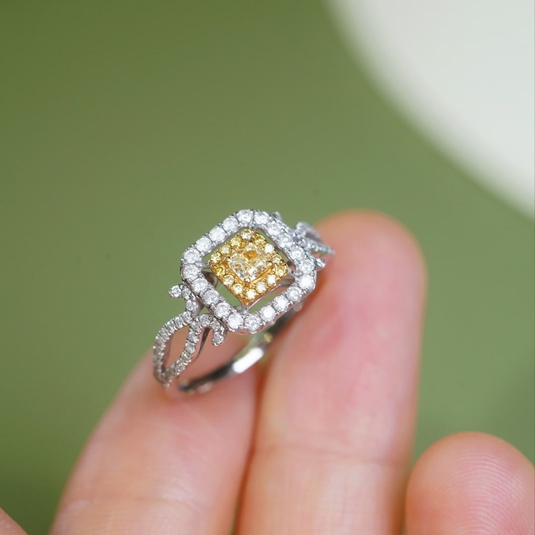 14k Gold 0.68 Ctw Natural Yellow Diamond & Diamond Ring - 8