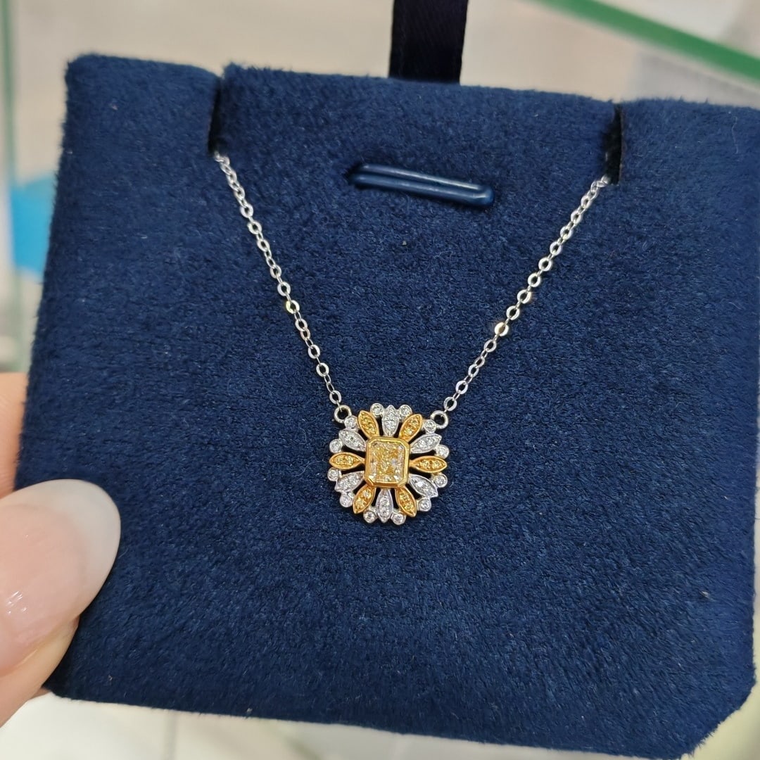 14k Gold 0.24 Ct Natural Yellow Diamond & Diamond Necklace - 2