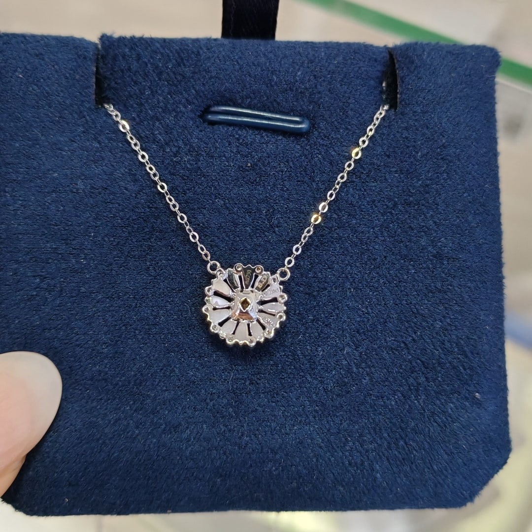 14k Gold 0.24 Ct Natural Yellow Diamond & Diamond Necklace - 4