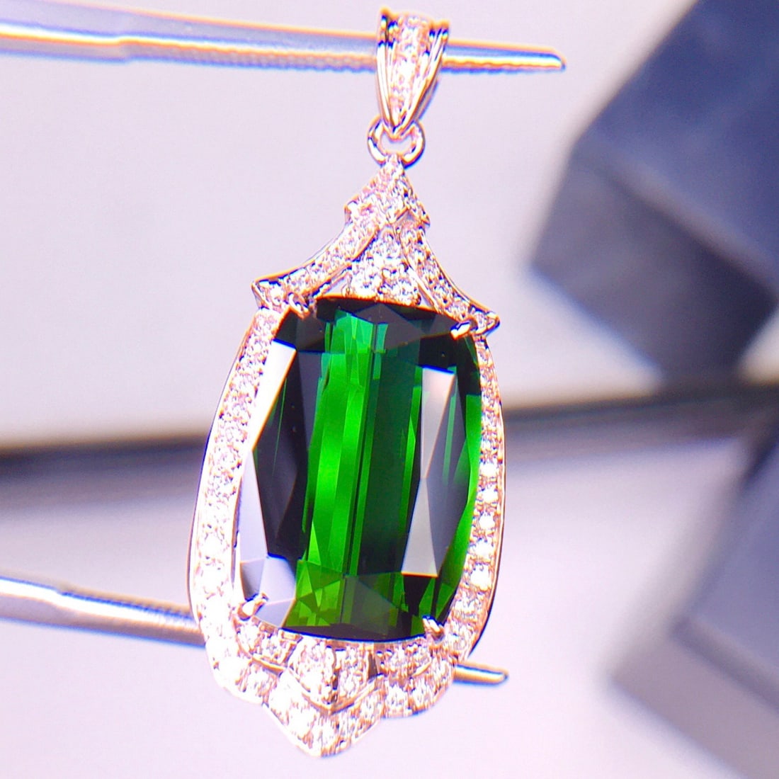 14k Gold 7.5 Ct Natural Tourmaline & Diamond Pendant( Without Chain ) - 4