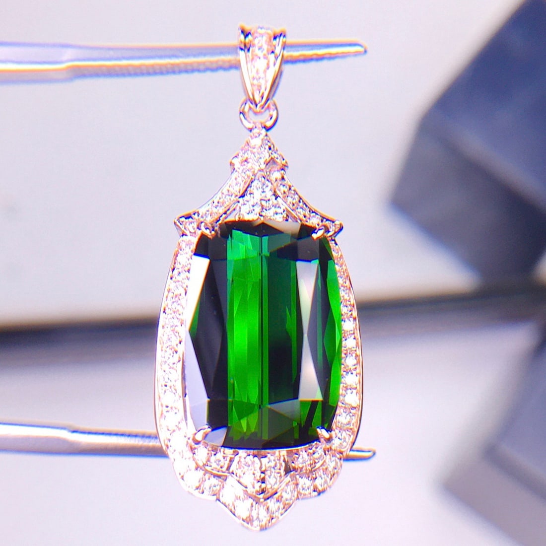 14k Gold 7.5 Ct Natural Tourmaline & Diamond Pendant( Without Chain ) - 5