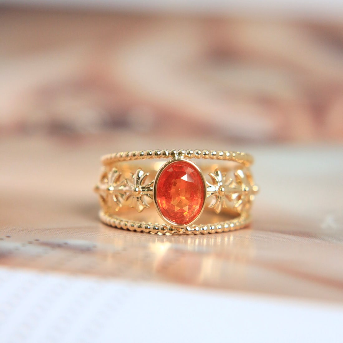 14k Gold 1.81 Ct Natural Spessartine & Diamond Ring: Ref:231146321 // gold content:14k gold // ring size:7. 25us // // main gemstone:spessartine // shape:oval // carat weight:1. 81ct // color:orange // treatment:natural // // adjacent gemstone 2 :
