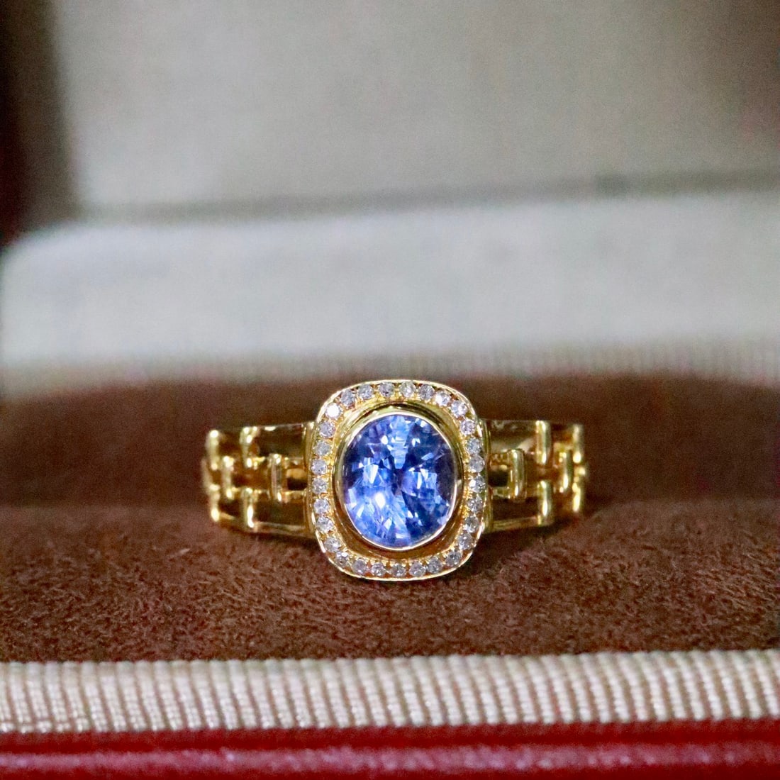 14k Gold 1.26 Ctw Natural Sapphire & Diamond Ring: Ref:231146333 // gold content:14k gold // ring size:7. 25us // // main gemstone:sapphire // shape:oval // carat weight:1. 15ct // color:blue // treatment:natural // // adjacent gemstone 2 : diamond