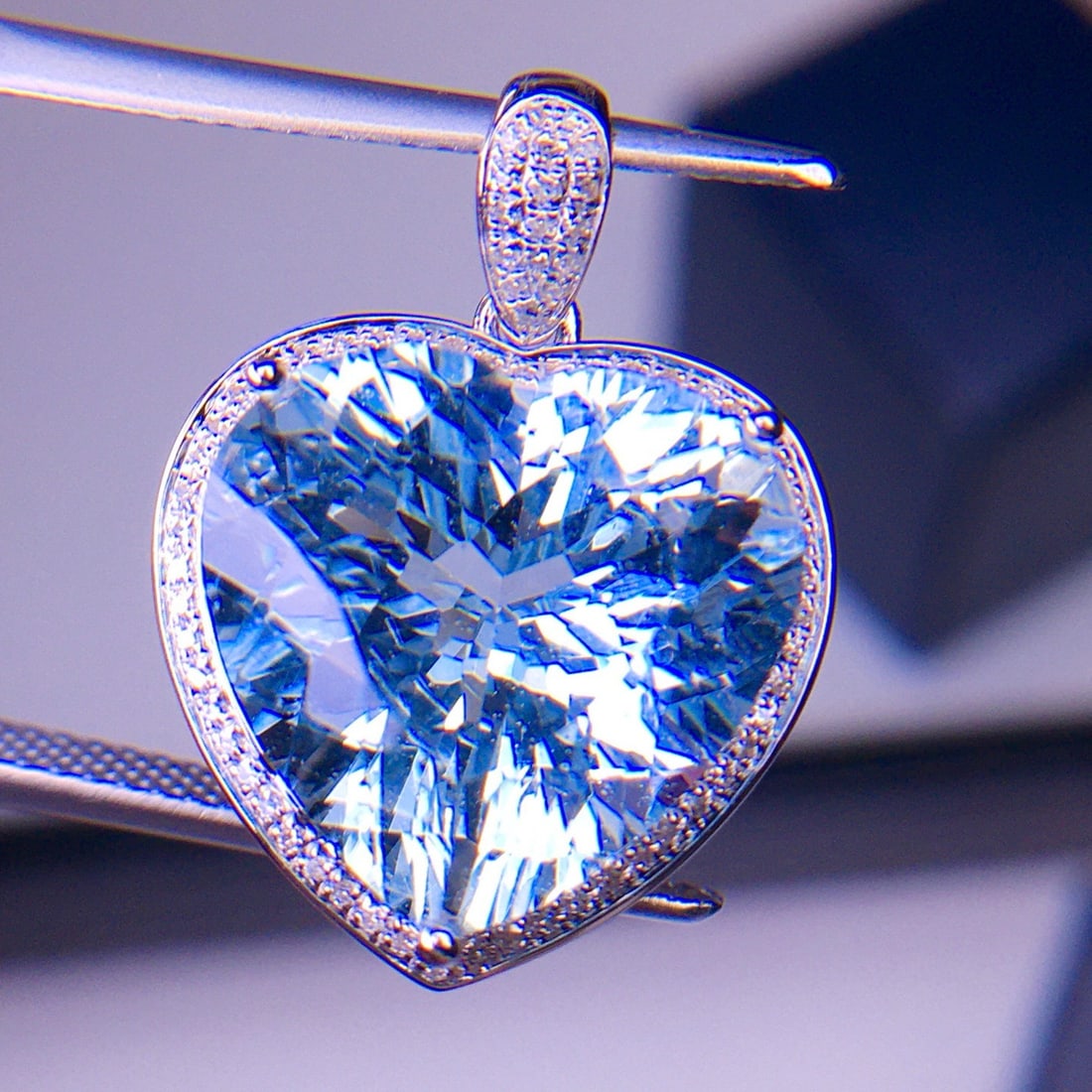 14k Gold 7.87 Ct Natural Aquamarine & Diamond Pendant( Without Chain ) - 4